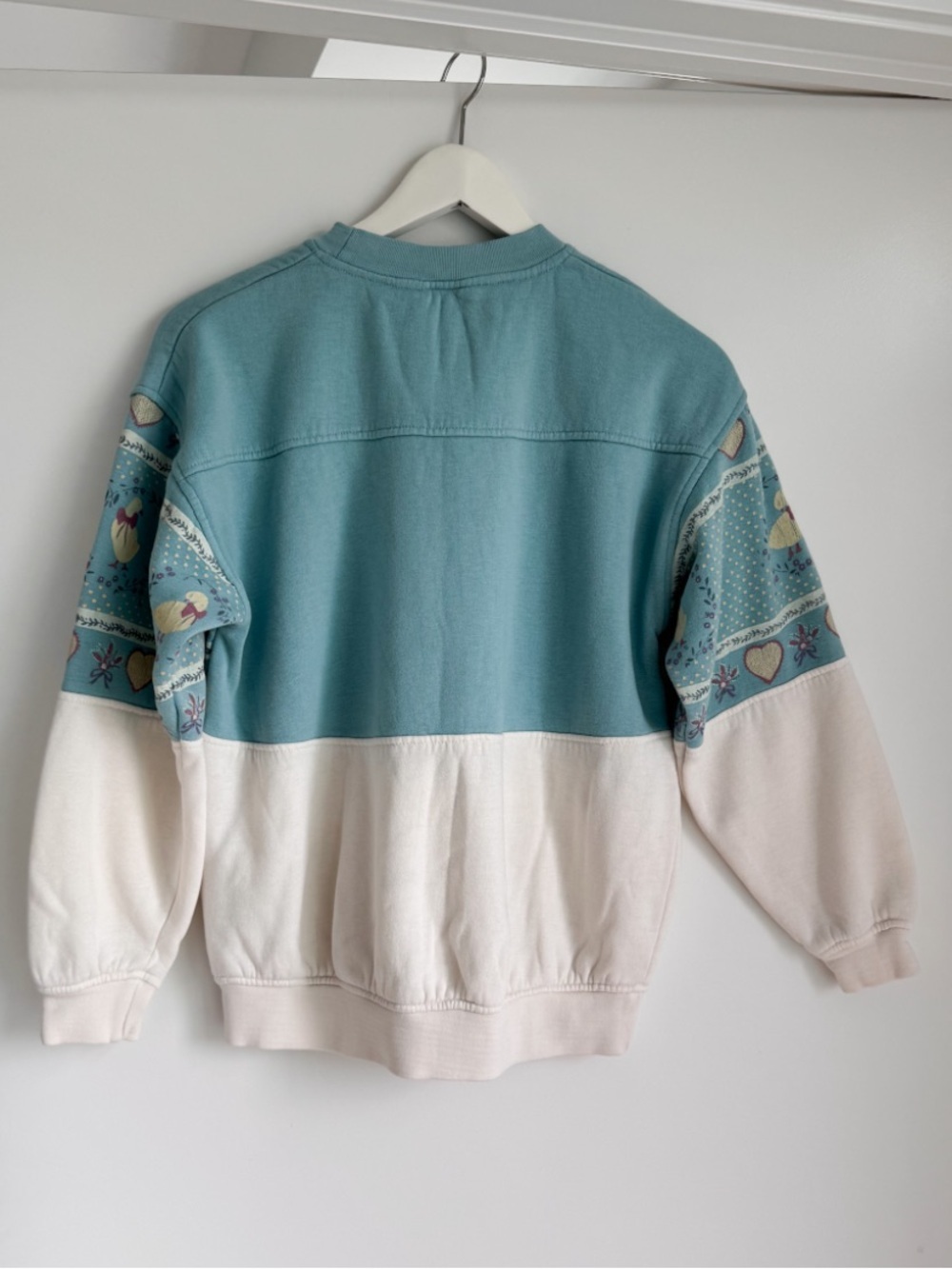 Vtg 80s Lady Foot Locker Country Goose Crewneck Sweatshirt S Ribbon Teal Cream - Picture 2 of 14